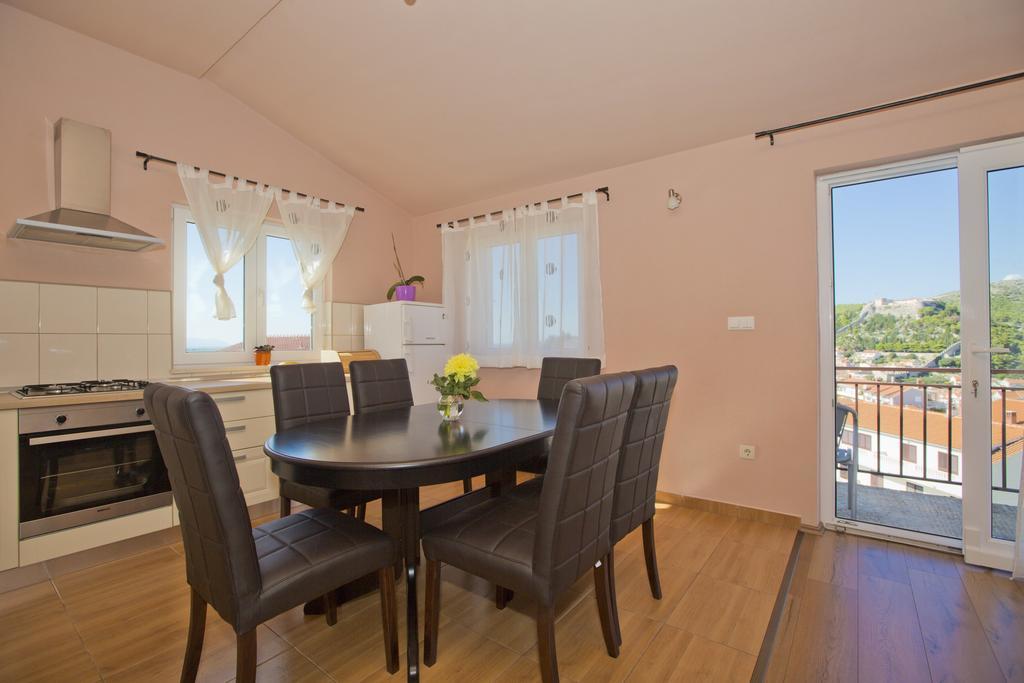 Apartmani Vini Хвар Екстериор снимка